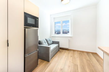 Pronájem bytu 1+kk v osobním vlastnictví 21 m², Praha 8 - Libeň