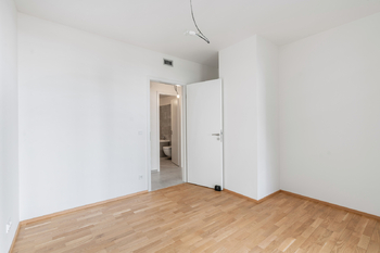 Pronájem bytu 2+kk v osobním vlastnictví 66 m², Praha 4 - Modřany