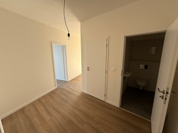 Prodej bytu 3+kk v osobním vlastnictví 96 m², Praha 9 - Hostavice