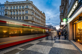 Plná občanská vybavenost. Kuchyně s jídelnou. Pronájem 4+KK, Londýnská 83, Praha 2 - Vinohrady. - Pronájem bytu 4+kk v osobním vlastnictví 105 m², Praha 2 - Vinohrady