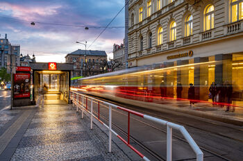 Metro I.P. Pavlova. Kuchyně s jídelnou. Pronájem 4+KK, Londýnská 83, Praha 2 - Vinohrady. - Pronájem bytu 4+kk v osobním vlastnictví 105 m², Praha 2 - Vinohrady