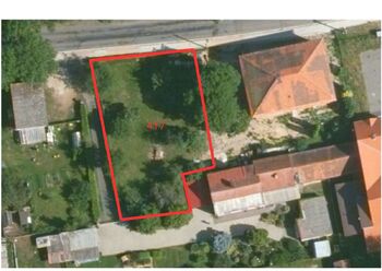 Prodej pozemku 703 m², Břasy