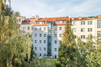 Prodej bytu 2+kk v osobním vlastnictví 71 m², Praha 6 - Dejvice