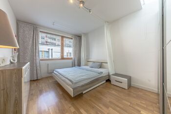 Ložnice druhý pohled - Prodej bytu 3+kk v osobním vlastnictví 96 m², Praha 9 - Libeň