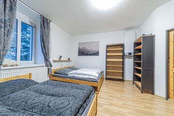 Prodej apartmánu 303 m², Čenkovice