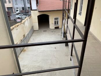 Pronájem obchodních prostor 350 m², Praha 8 - Libeň