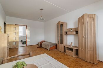 Obývací pokoj. - Pronájem bytu 4+1 v osobním vlastnictví 78 m², Všemyslice