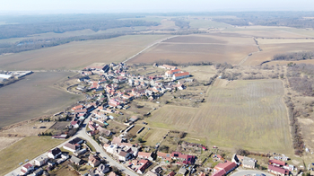 Prodej pozemku 1500 m², Slatina