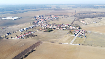 Prodej pozemku 1500 m², Slatina