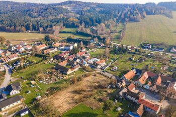 Pohled z dronu. - Prodej pozemku 3297 m², Číměř