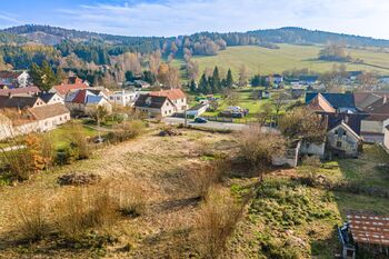 Pohled z dronu. - Prodej pozemku 1784 m², Číměř