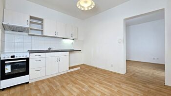 Prodej bytu 1+1 v osobním vlastnictví 40 m², Milovice