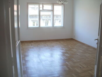 Pronájem bytu 2+1 v osobním vlastnictví 103 m², Praha 2 - Vinohrady