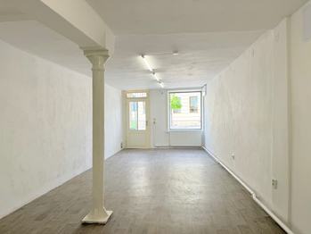 Pronájem obchodních prostor 42 m², Pohořelice