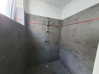 Pronájem výrobních prostor 460 m², Vražné