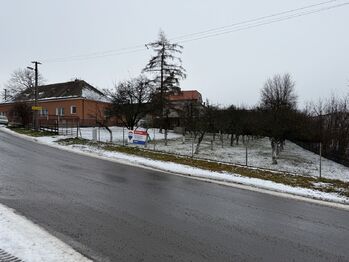 Prodej pozemku 1748 m², Jaroměřice nad Rokytnou