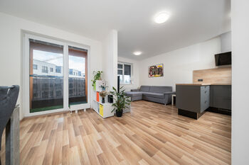 Pronájem bytu 3+kk v osobním vlastnictví 68 m², Praha 10 - Uhříněves