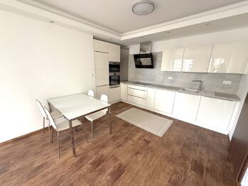 Pronájem bytu 2+kk v osobním vlastnictví 55 m², Praha 5 - Hlubočepy