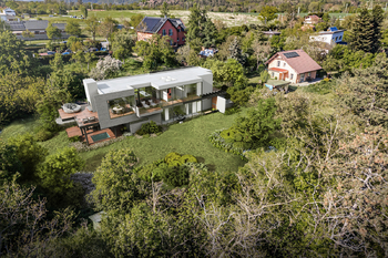 Prodej pozemku 3223 m², Husinec