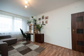 Prodej bytu 3+1 v osobním vlastnictví 76 m², Praha 10 - Horní Měcholupy