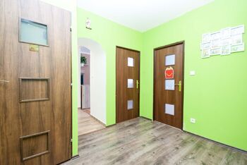 Prodej bytu 3+1 v osobním vlastnictví 76 m², Praha 10 - Horní Měcholupy