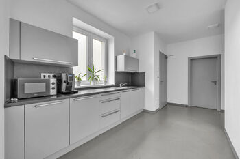 Prodej jiných prostor 492 m², Praha 5 - Lahovice