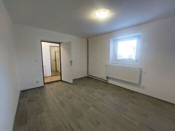 Pronájem domu 63 m², Hrušov