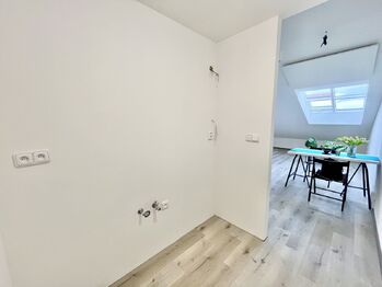 Prodej bytu 1+kk v osobním vlastnictví 48 m², Praha 3 - Vinohrady