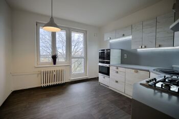 Pronájem bytu 3+1 v družstevním vlastnictví 73 m², Ostrava