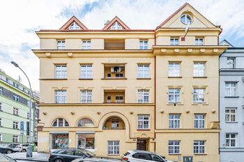 Pronájem bytu 2+kk v osobním vlastnictví 45 m², Praha 6 - Střešovice