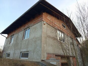 Prodej pozemku 4858 m², Benešov