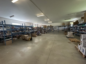 Pronájem skladovacích prostor 415 m², Rašovice