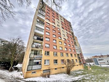 Prodej bytu 2+1 v osobním vlastnictví 67 m², Chomutov