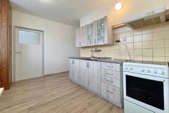 Pronájem bytu 3+1 v osobním vlastnictví 62 m², Hrejkovice