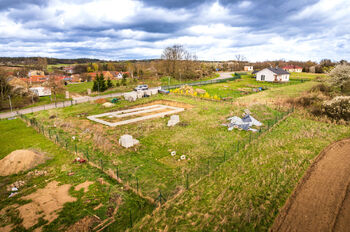 Prodej pozemku 1525 m², Králova Lhota