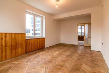 Prodej bytu 2+1 v osobním vlastnictví 53 m², Praha 4 - Michle