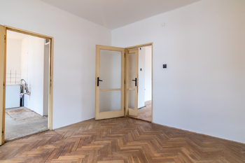 Prodej bytu 2+1 v osobním vlastnictví 53 m², Praha 4 - Michle