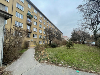 Prodej bytu 2+1 v osobním vlastnictví 53 m², Praha 4 - Michle