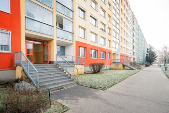 Prodej bytu 3+kk v osobním vlastnictví 67 m², Praha 10 - Horní Měcholupy