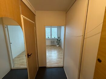 Prodej bytu 1+kk v osobním vlastnictví 34 m², Praha 5 - Radlice