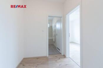 Pronájem bytu 2+kk v osobním vlastnictví 58 m², Horoměřice