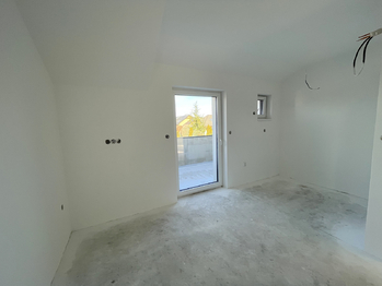 2NP ložnice - Prodej domu 155 m², Jirny