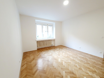 Pronájem bytu 1+kk v osobním vlastnictví 31 m², Praha 3 - Žižkov