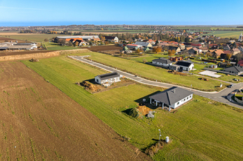 Prodej pozemku 890 m², Stolany