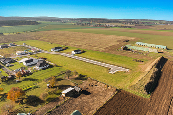 Prodej pozemku 892 m², Stolany