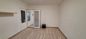 Pokoj - Pronájem bytu 1+1 v osobním vlastnictví 32 m², Vyškov