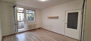 Pokoj - Pronájem bytu 1+1 v osobním vlastnictví 32 m², Vyškov