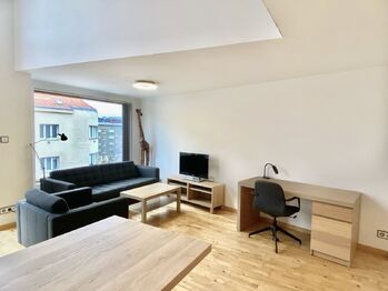 Pronájem bytu 2+kk v osobním vlastnictví 55 m², Praha 8 - Libeň