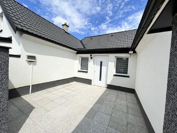 Pronájem domu 115 m², Zlončice