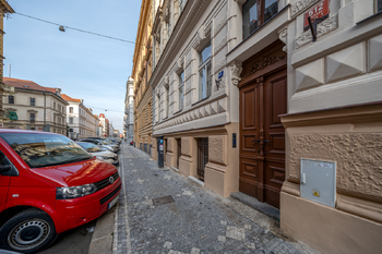 Prodej bytu 3+1 v osobním vlastnictví 94 m², Praha 5 - Smíchov